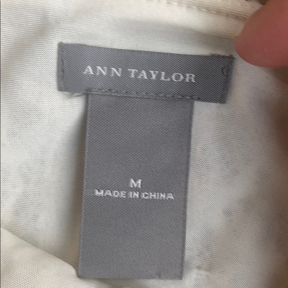 Ann Taylor Beaded Lace Camisole size M - Picture 6 of 6